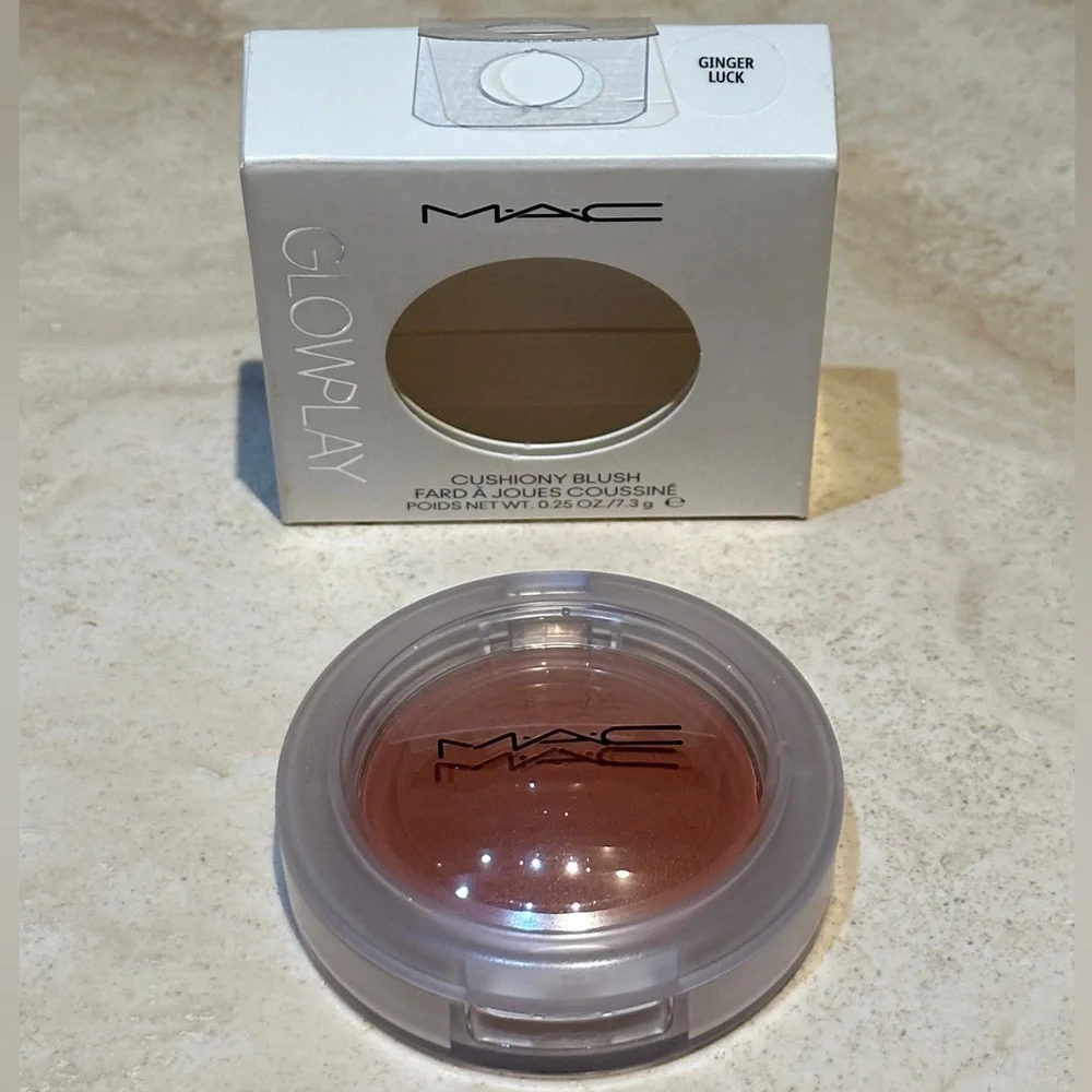 MAC GlowPlay Cushiony Blush - Ginger Luck